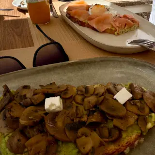 Mushroom, avocado and feta toast, Bay Brunch Caniçal