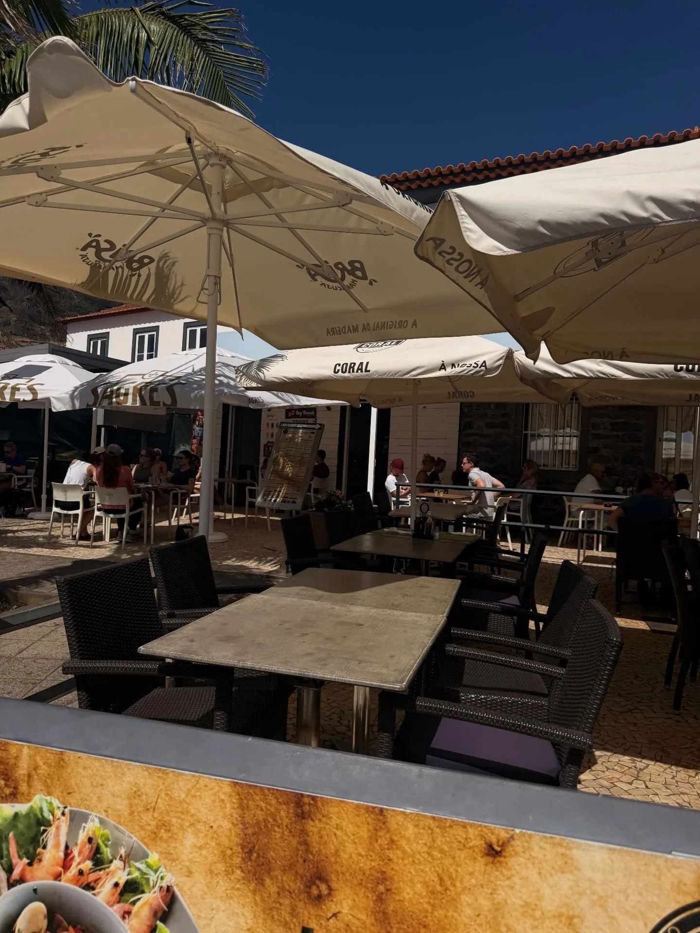 Cabrestante terrace tables, Caniçal