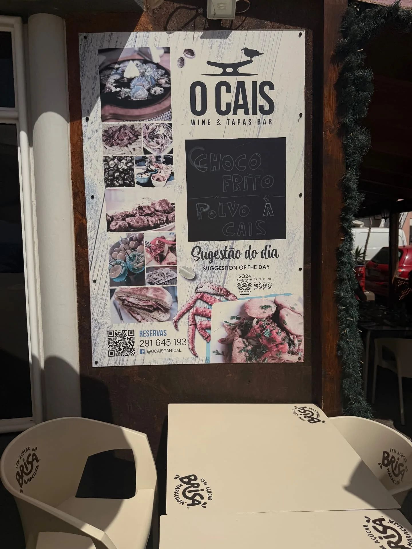 O Cais specials board, Caniçal