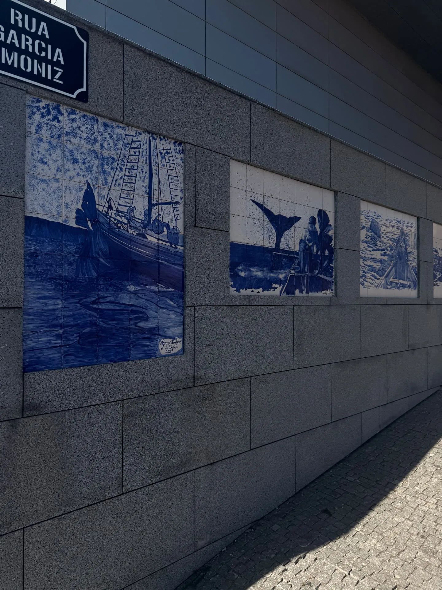 Painéis de azulejo baleeiros, Caniçal