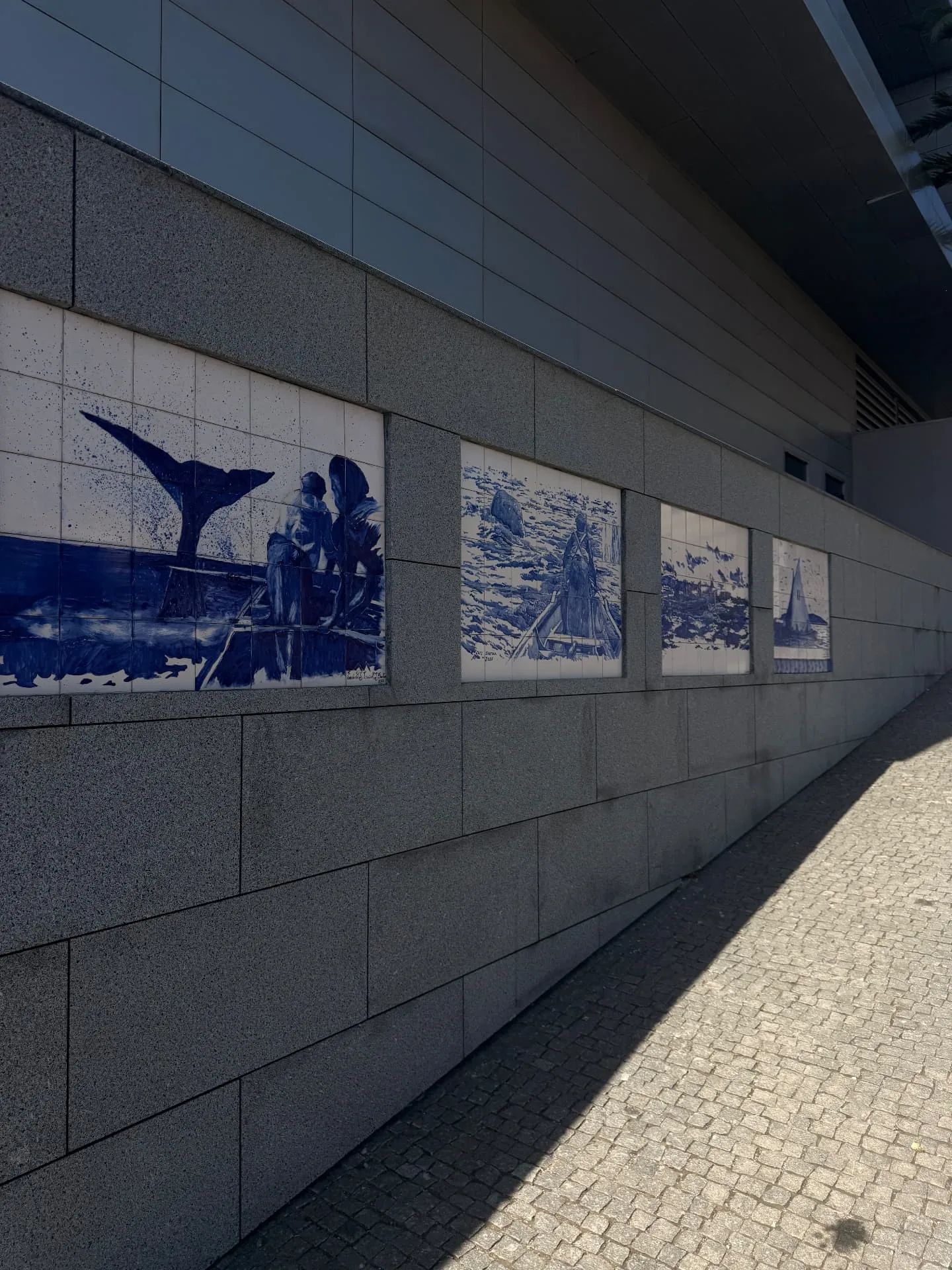Painéis de azulejo baleeiros, Caniçal